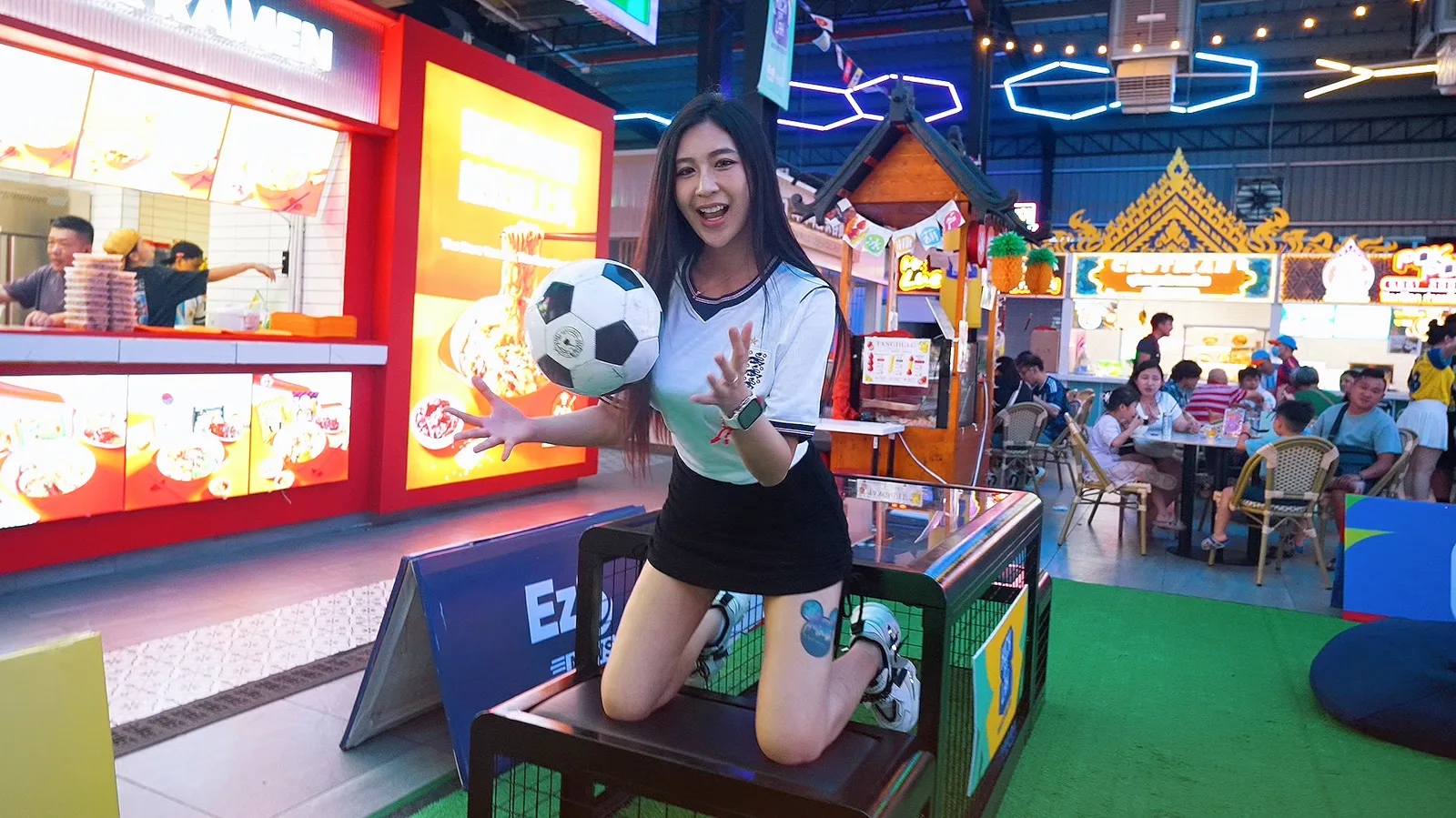 EZ8 lights up the KickoffLah FIFA World Cup 2026 Final Watch Party